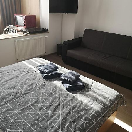 Ferienwohnung Gara Dinu Bukarest Exterior foto