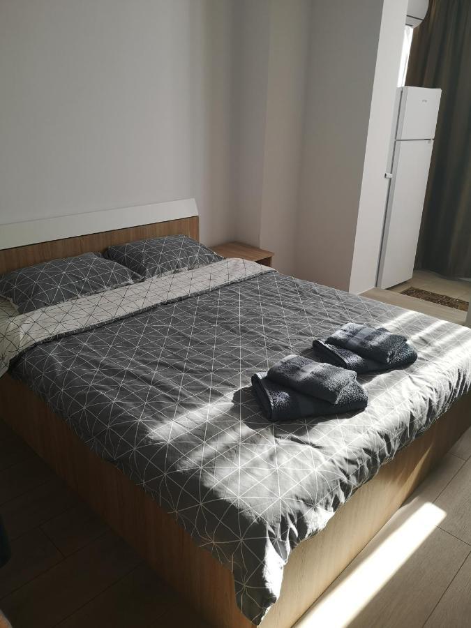 Ferienwohnung Gara Dinu Bukarest Exterior foto