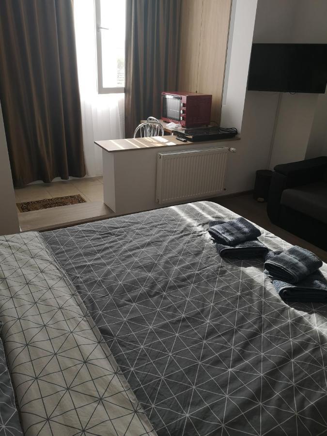 Ferienwohnung Gara Dinu Bukarest Exterior foto